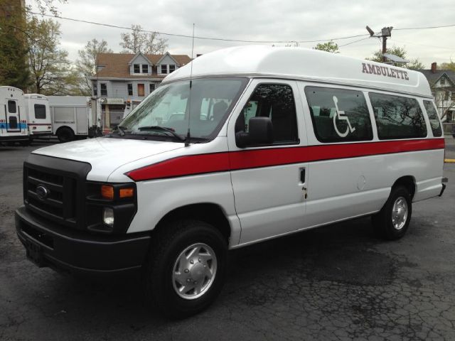 2011 Ford Econoline 2dr Cpe V6 Manual GT