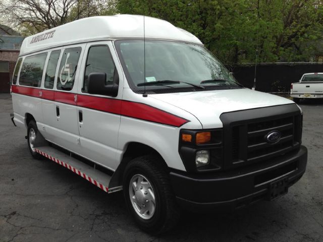 2011 Ford Econoline 2dr Cpe V6 Manual GT