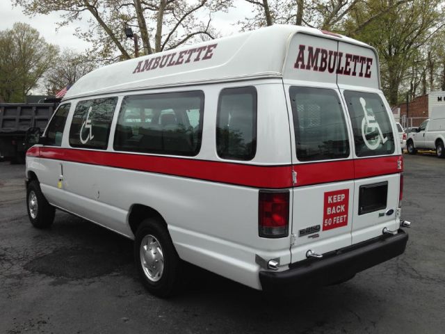 2011 Ford Econoline 2dr Cpe V6 Manual GT