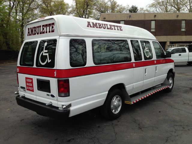 2011 Ford Econoline 2dr Cpe V6 Manual GT