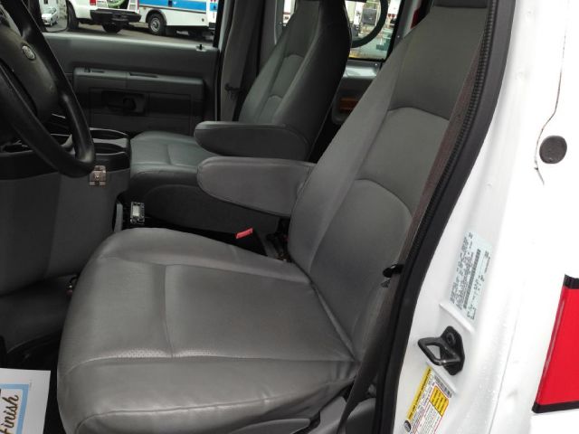 2011 Ford Econoline 2dr Cpe V6 Manual GT