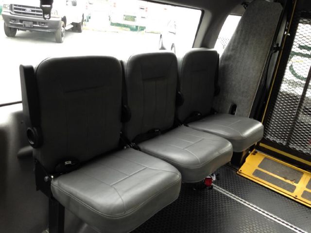 2011 Ford Econoline 2dr Cpe V6 Manual GT