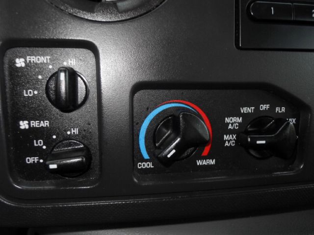 2011 Ford Econoline Luxury AWD Nav