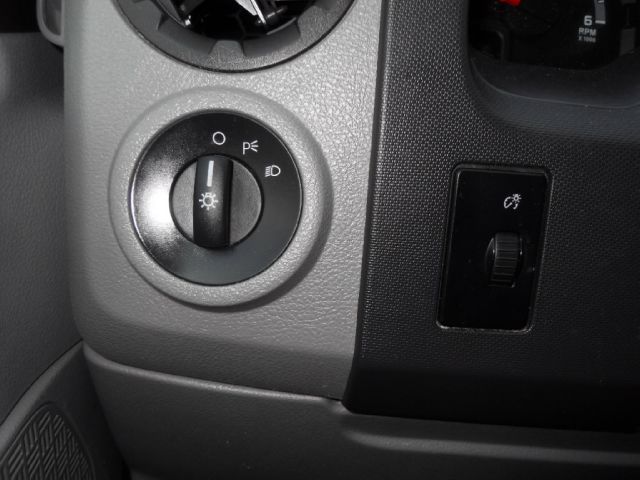 2011 Ford Econoline Luxury AWD Nav