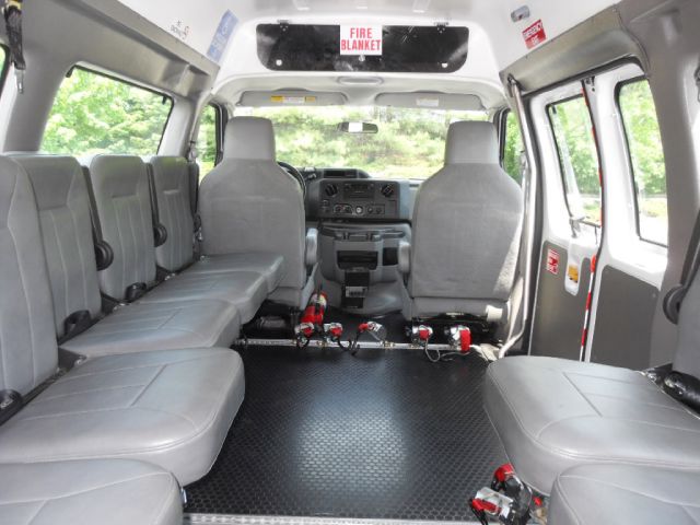 2011 Ford Econoline Luxury AWD Nav