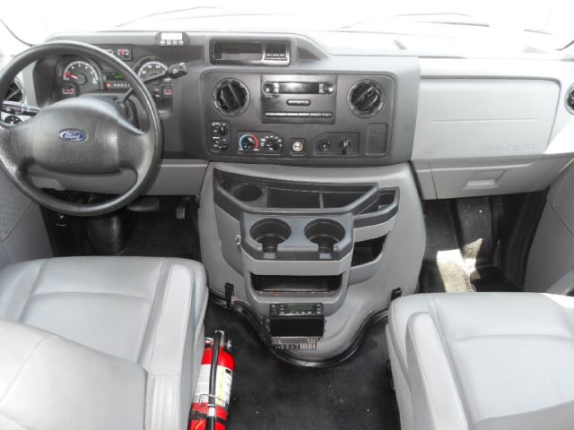 2011 Ford Econoline Luxury AWD Nav