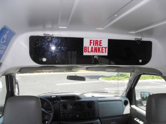 2011 Ford Econoline Luxury AWD Nav