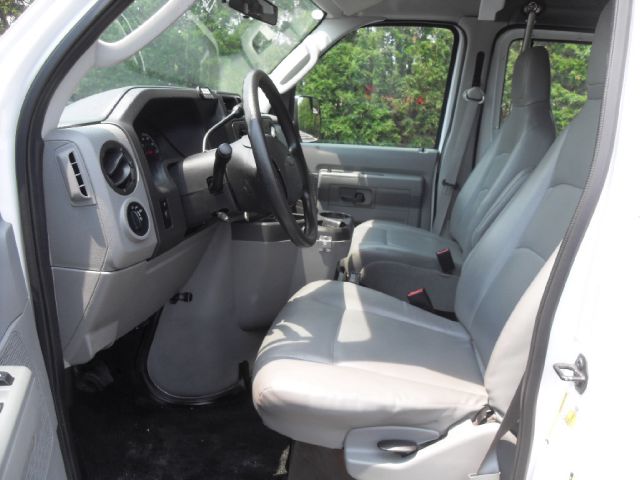 2011 Ford Econoline Luxury AWD Nav