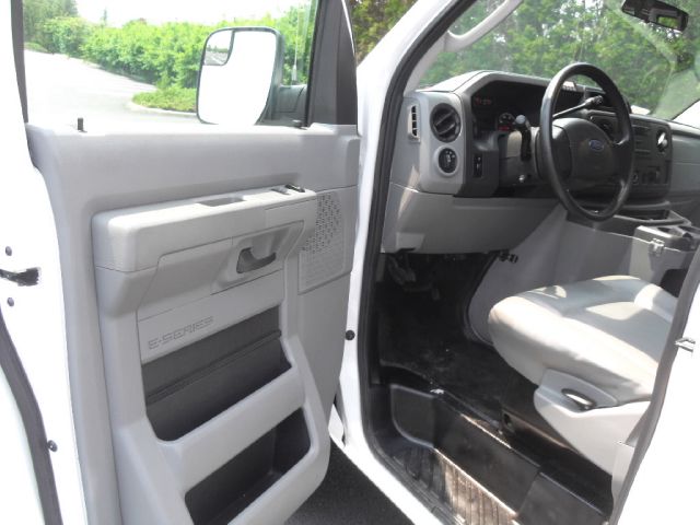2011 Ford Econoline Luxury AWD Nav