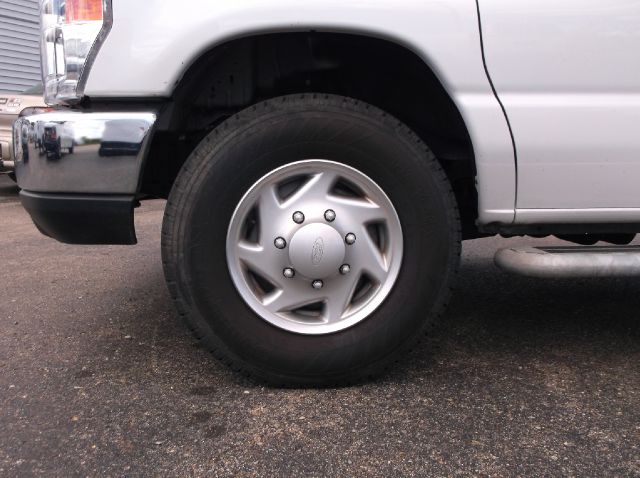 2012 Ford Econoline Awd-turbo