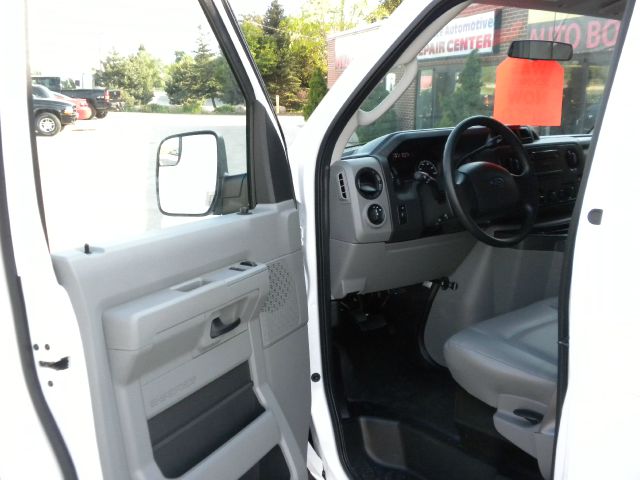 2013 Ford Econoline Awd-turbo