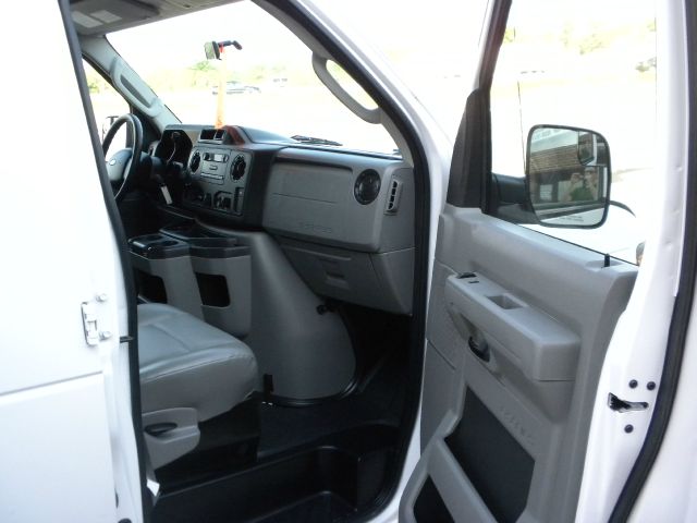 2013 Ford Econoline Awd-turbo