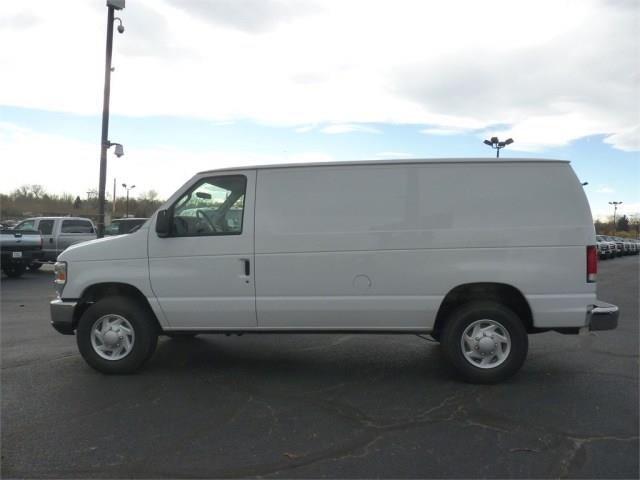 2014 Ford Econoline Sedan 1.8 S