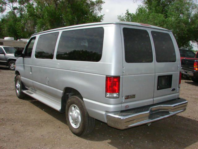 1999 Ford Econoline Wagon 2dr Cpe V6 Manual GT