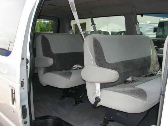 1999 Ford Econoline Wagon 2dr Cpe V6 Manual GT