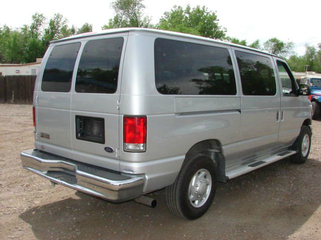 1999 Ford Econoline Wagon 2dr Cpe V6 Manual GT