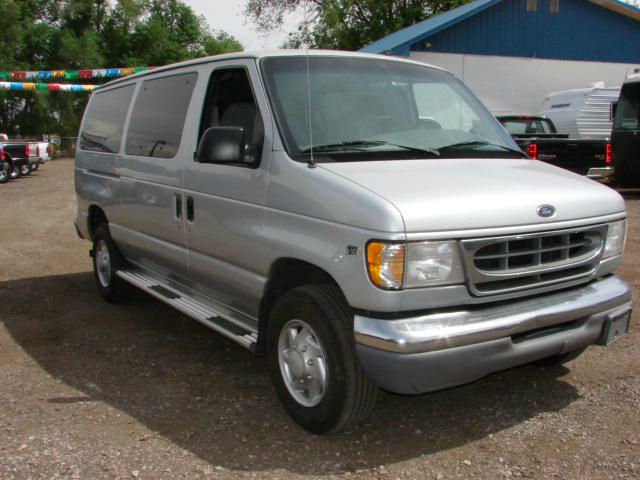 1999 Ford Econoline Wagon 2dr Cpe V6 Manual GT