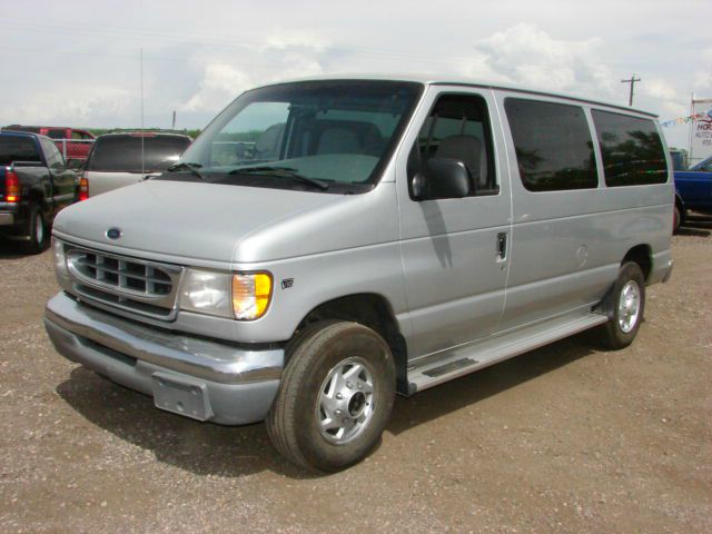 1999 Ford Econoline Wagon 2dr Cpe V6 Manual GT