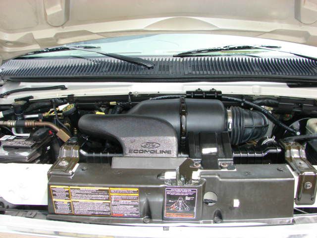 1999 Ford Econoline Wagon 2dr Cpe V6 Manual GT