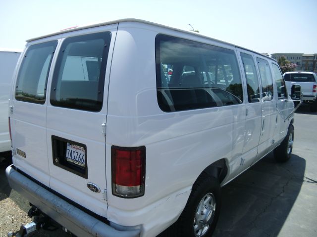 1999 Ford Econoline Wagon Navigation W/premium Pk.plus