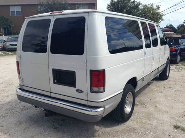 2000 Ford Econoline Wagon 2dr Cpe V6 Manual GT