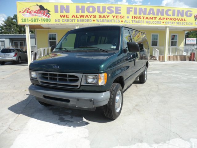 2001 Ford Econoline Wagon 2dr Cpe V6 Manual GT