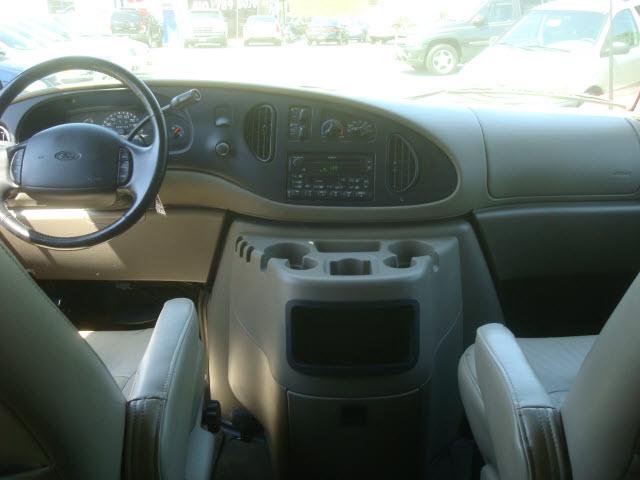 2002 Ford Econoline Wagon Clk320 2dr Coupe 3.2L Convertible