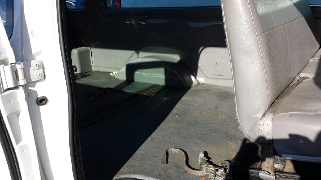 2003 Ford Econoline Wagon 2dr I4 Auto EX-L PZEV