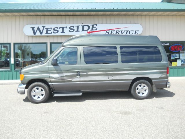 2004 Ford Econoline Wagon Premier Nav AWD