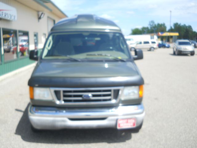 2004 Ford Econoline Wagon Premier Nav AWD