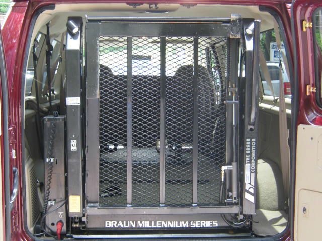 2004 Ford Econoline Wagon Navigation W/premium Pk.plus