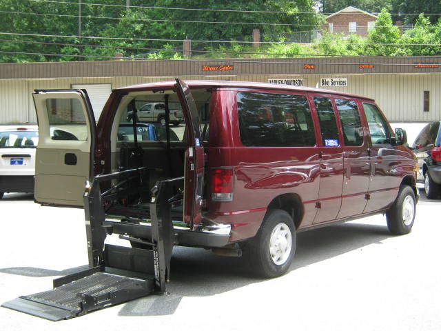 2004 Ford Econoline Wagon Navigation W/premium Pk.plus