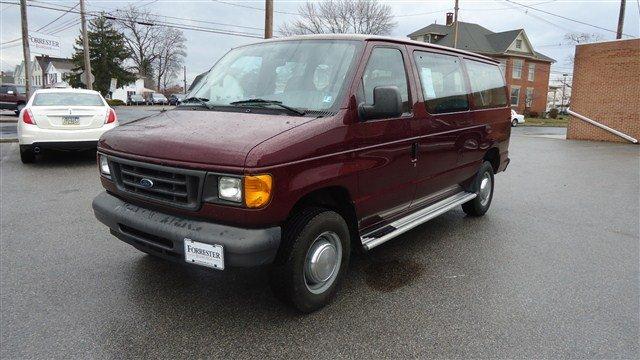 2005 Ford Econoline Wagon Sport 4WD