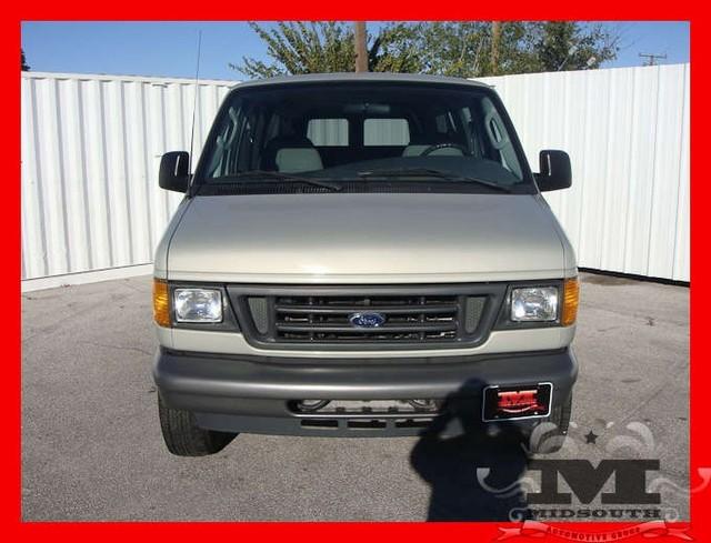 2005 Ford Econoline Wagon Navigation W/premium Pk.plus