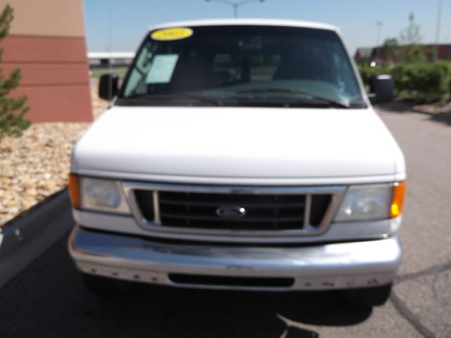 2005 Ford Econoline Wagon 2dr Cpe V6 Manual GT