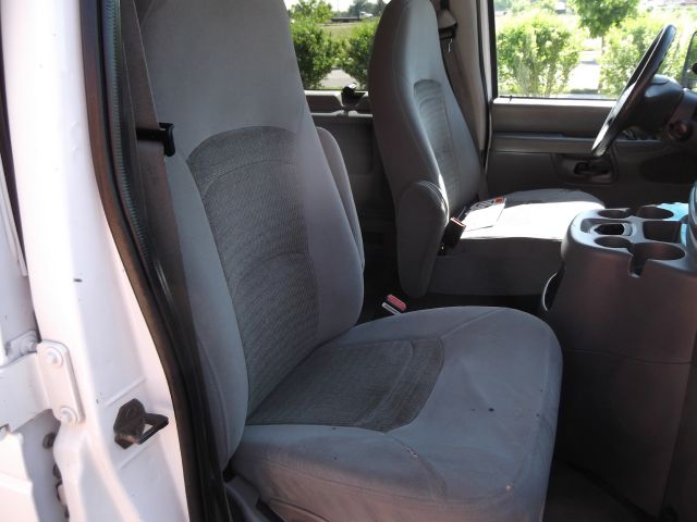 2005 Ford Econoline Wagon 2dr Cpe V6 Manual GT