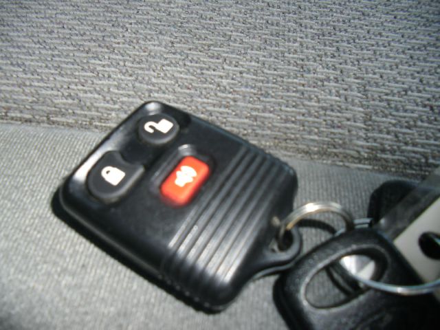 2006 Ford Econoline Wagon 2dr Cpe V6 Manual GT