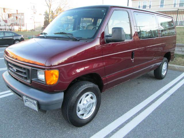 2006 Ford Econoline Wagon Sport 4WD