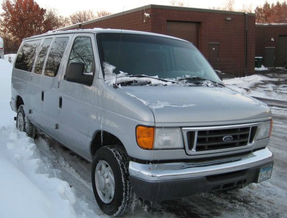 2006 Ford Econoline Wagon 2dr Cpe V6 Manual GT