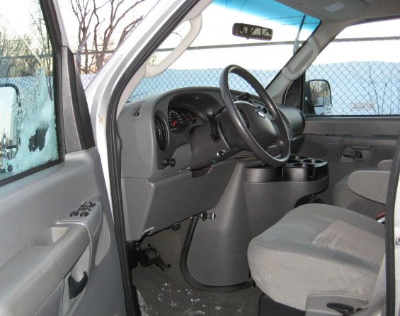 2006 Ford Econoline Wagon 2dr Cpe V6 Manual GT