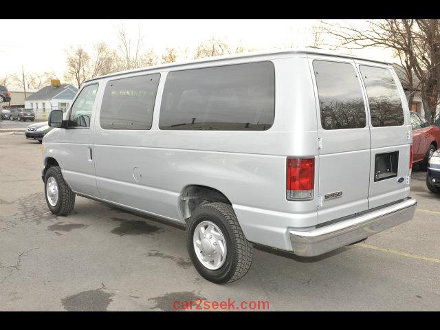 2006 Ford Econoline Wagon Ml350 RWD
