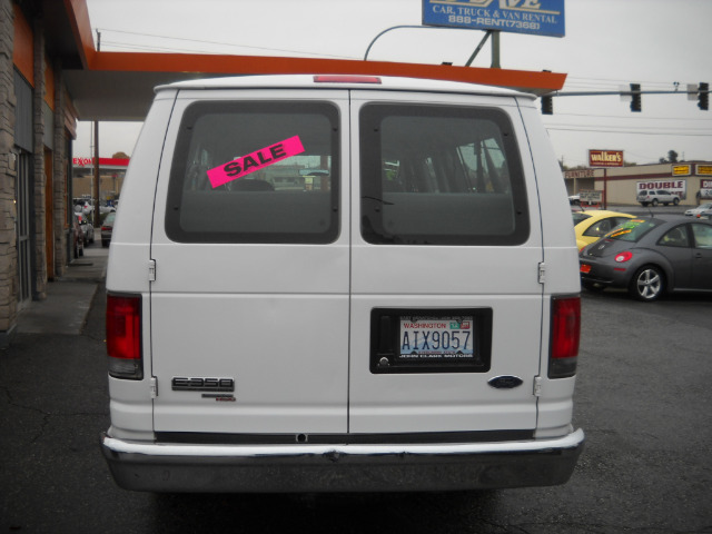 2007 Ford Econoline Wagon 2dr Cpe V6 Manual GT