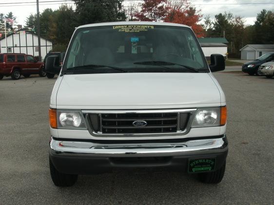 2007 Ford Econoline Wagon Base