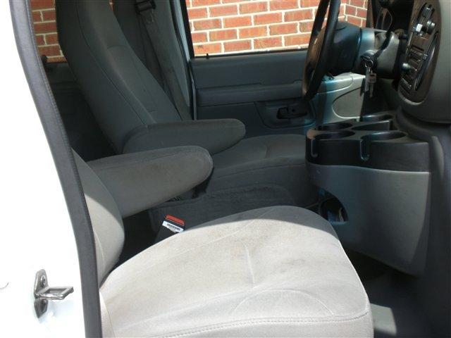 2007 Ford Econoline Wagon Sport 4WD