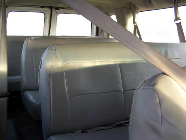 2007 Ford Econoline Wagon 2dr Cpe V6 Manual GT