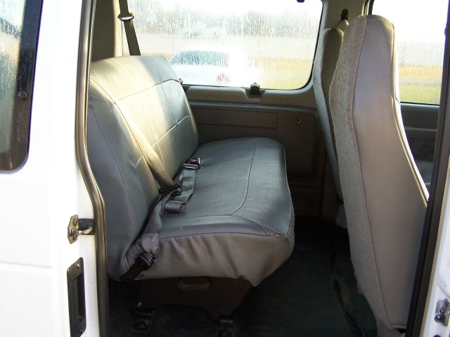 2007 Ford Econoline Wagon 2dr Cpe V6 Manual GT