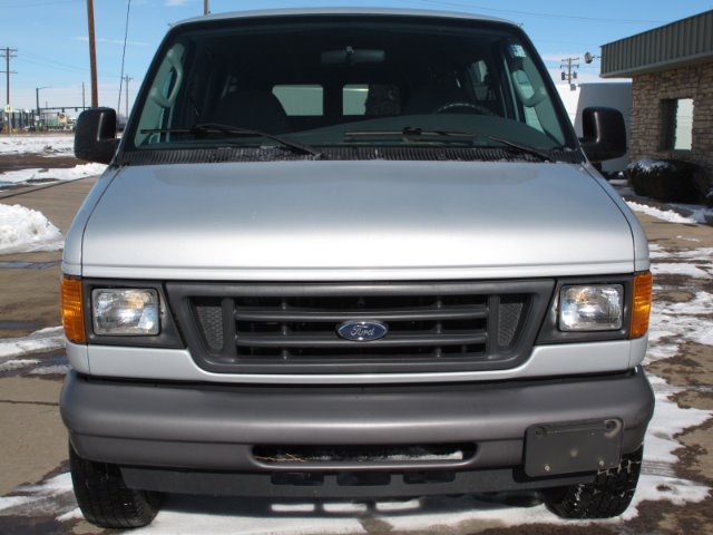 2007 Ford Econoline Wagon 2dr Cpe V6 Manual GT