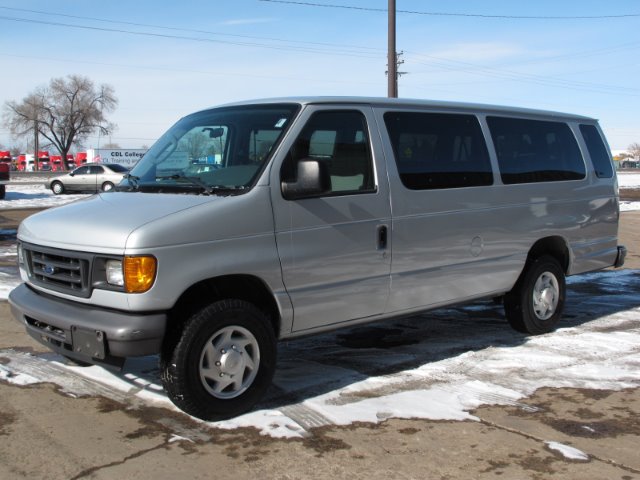 2007 Ford Econoline Wagon 2dr Cpe V6 Manual GT