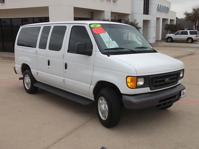2007 Ford Econoline Wagon Sport 4WD