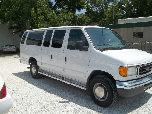2007 Ford Econoline Wagon 2dr Cpe V6 Manual GT